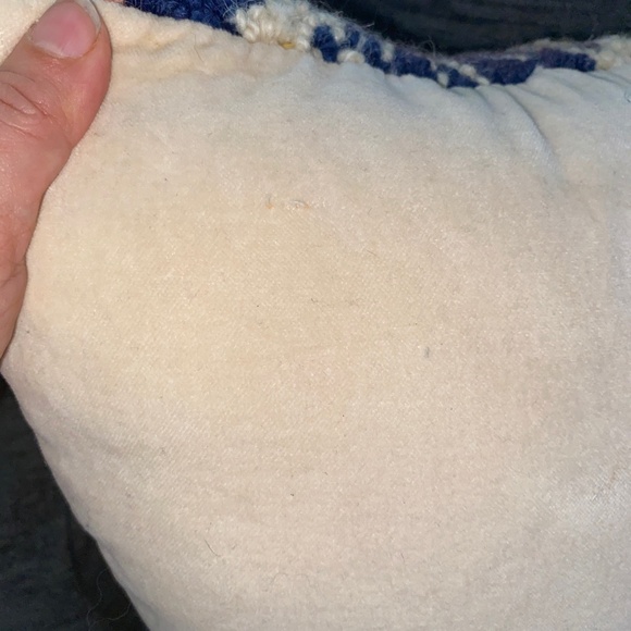 2 Floral Hooked Rug Pillow Lavender and Peach 18x18 - Picture 4 of 12